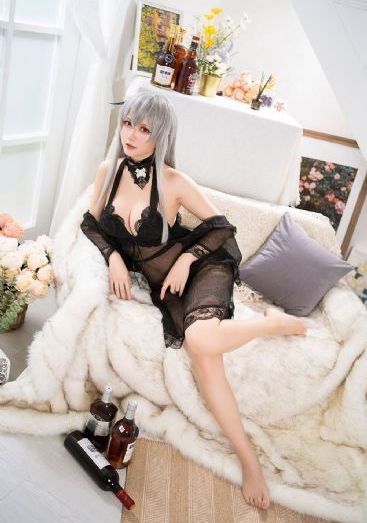 富婆找两个黑人3p在线视频