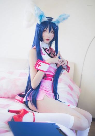 女大学生的沙龙室5