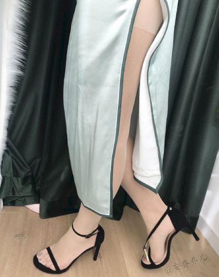 女子浴室啪啪hd三级