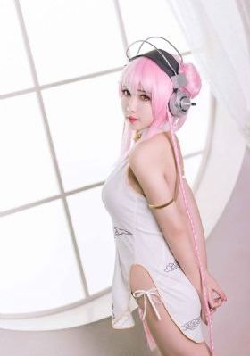 三级舌吻全视频