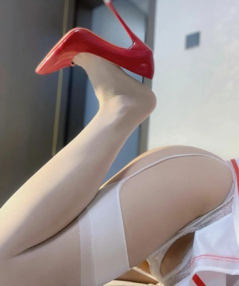按摩店里的女大学生