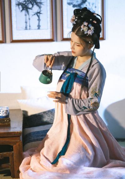 和黑帮老大在一起的365天