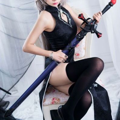 《黑皮辣妹》