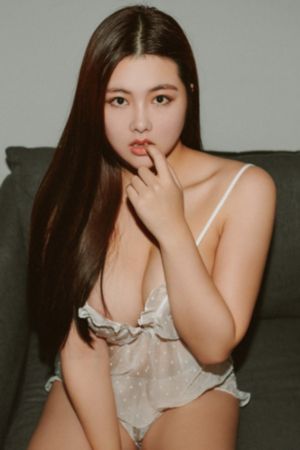 大胸姐妹在线