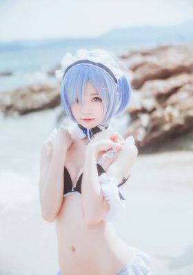 雪野莉子