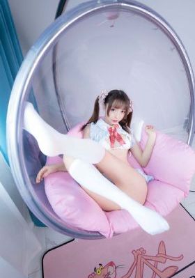 丰满的女教师电影