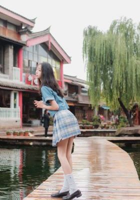 双乳男涨鼓鼓奶水h校园电影
