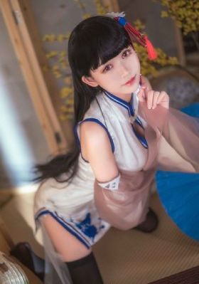 房间里的日本女人